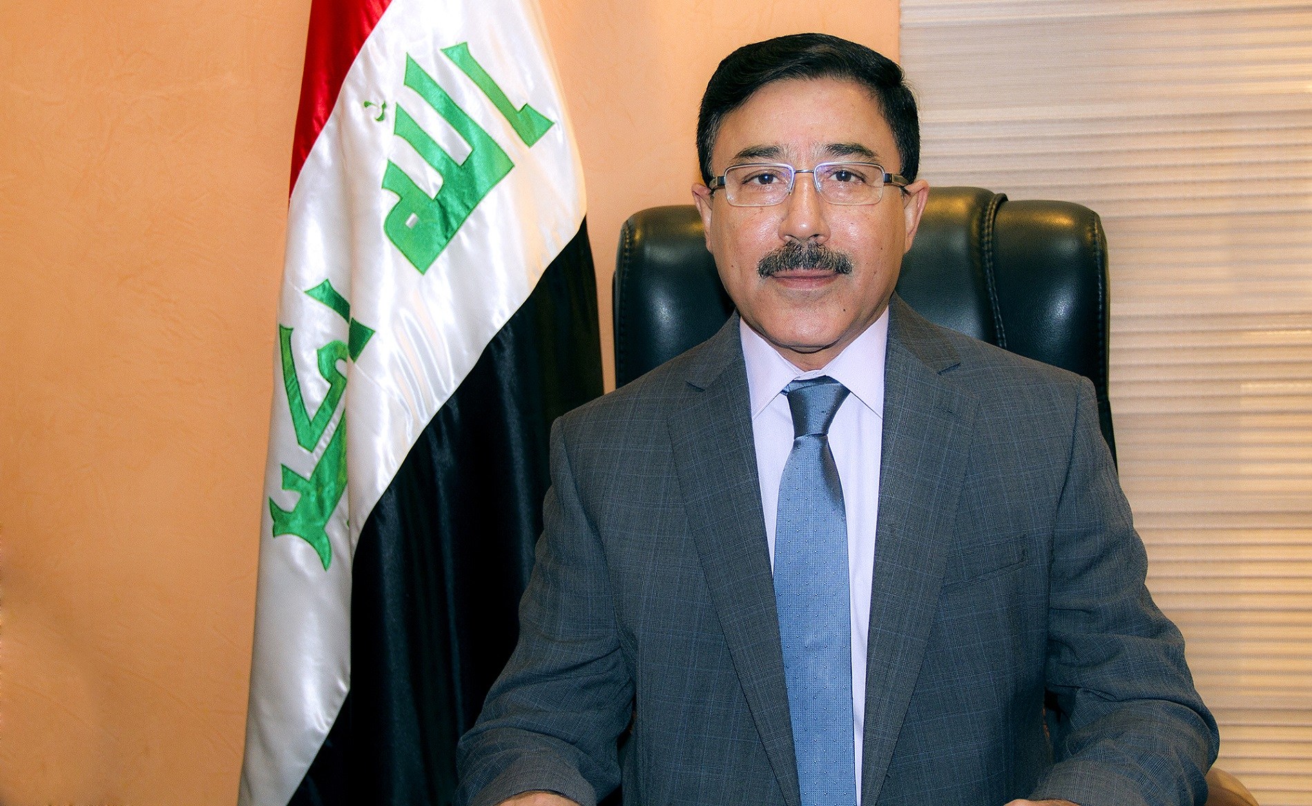 محافظ البنك المركزي العراقي: العراق يعيش لحظة تاريخية تضع الجميع أمام مسؤولية النهوض والإعمار