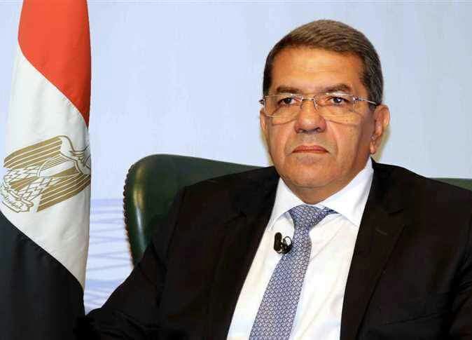 موازنة 2017 الأقل عجزًا في 10 سنوات.. نمو الإيرادات بنحو 38%.. وزيادة مخصصات الاستثمارات الحكومية”