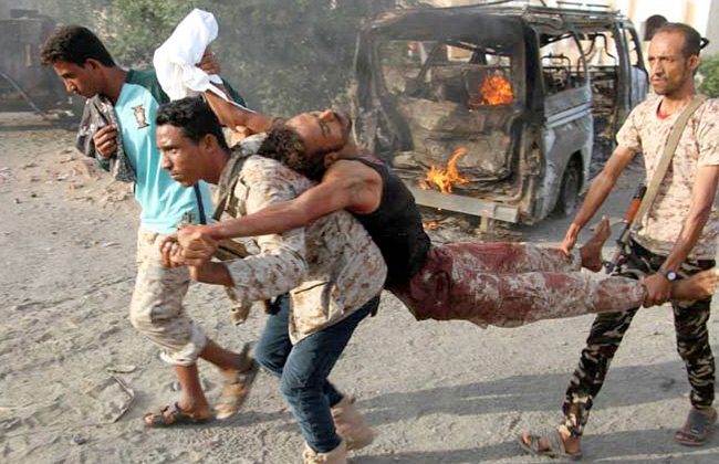 مقتل 15 جنديا في هجوم انتحاري باليمن