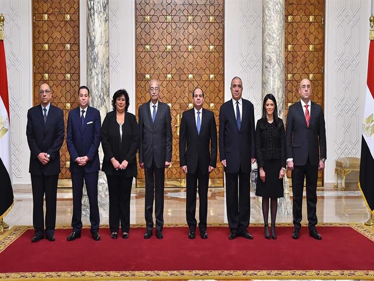 الوزراء الجدد يؤدون اليمين الدستورية أمام الرئيس