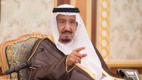 الملك سلمان يوجه بإيداع 2 مليار دولار في خزينة البنك المركزي اليمني