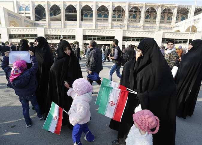 أمريكا تحذر رعاياها من السفر إلى إيران و6 دول عربية