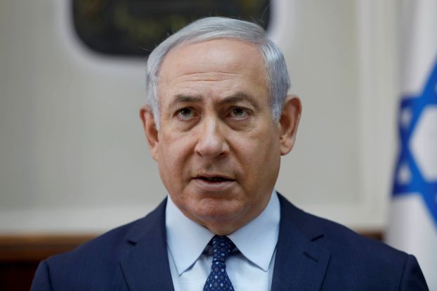 Israeli Prime Minister Benjamin Netanyahu attends the weekly cabinet meeting at the Prime Minister's office in Jerusalem January 7, 2018. REUTERS/Abir Sultan/Pool