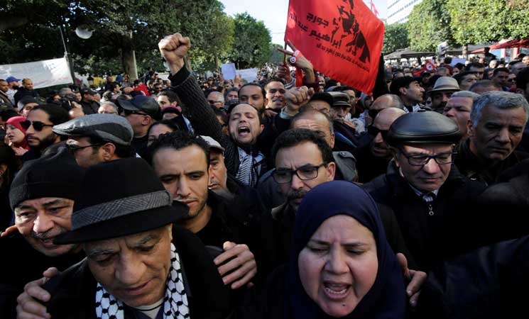 تونس تحيي الذكرى السابعة لثورتها في أجواء متوترة