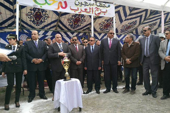 مدير مصلحة السجون: راتب النزيل يصل إلى ألفي جنيه.. ولا يوجد تعذيب في مصر