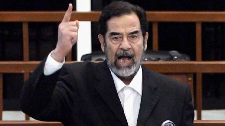 عبارة عن صدام حسين تتسبب في استنفار أجهزة الأمن الكويتية