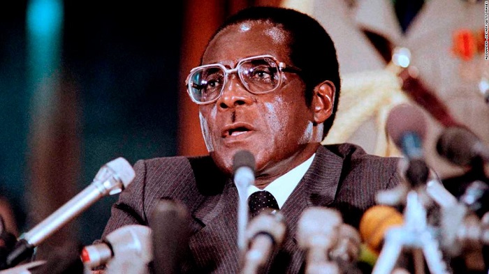 Chairman of the Non-Aligned Movement, Zimbabwean Prime minister Robert Mugabe, delivers a speech, on August 29, 1986, at the International centre of Harare, before the 8th non-aligned summit. / AFP PHOTO / ALEXANDER JOE (Photo credit should read ALEXANDER JOE/AFP/Getty Images)