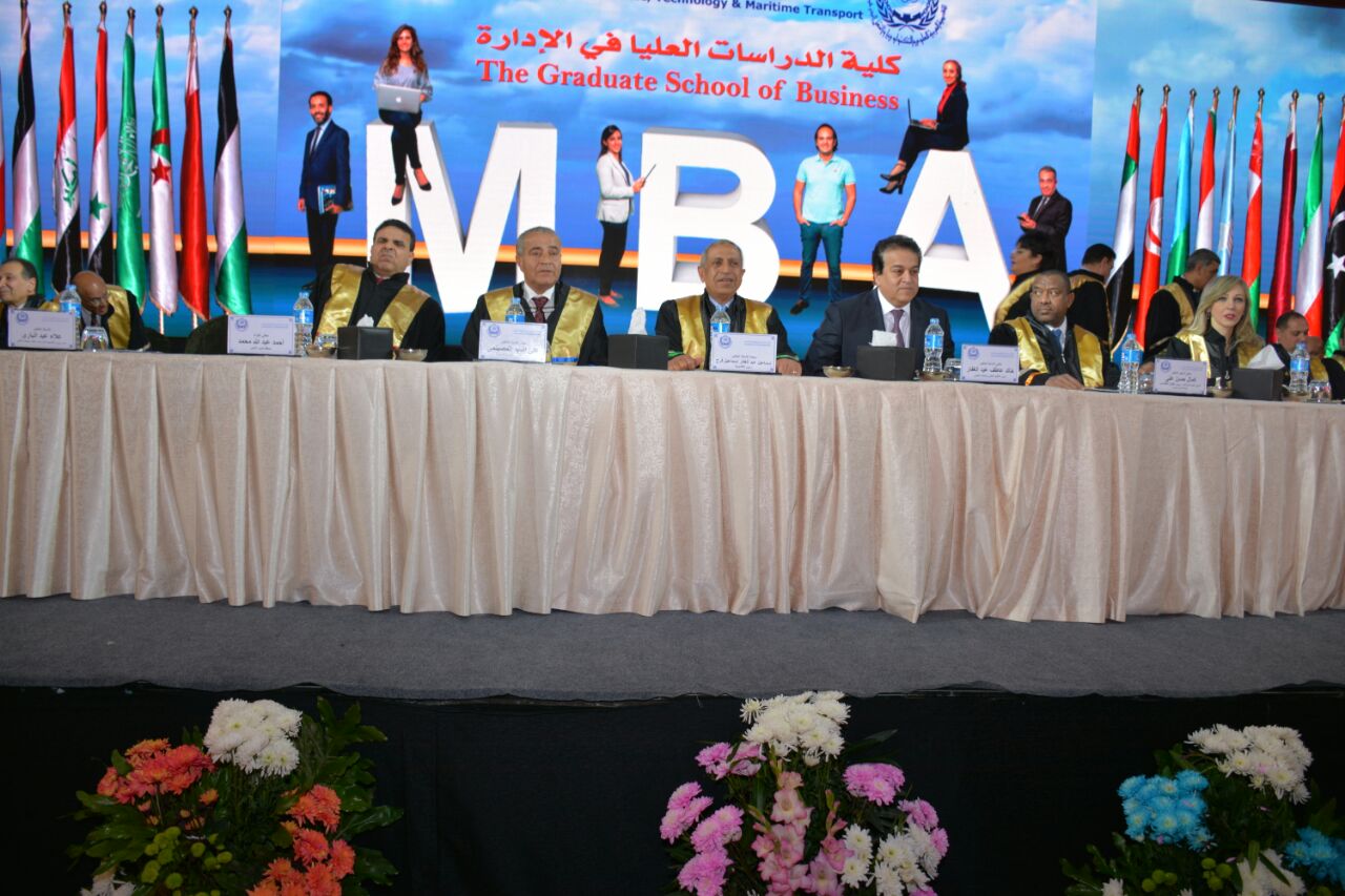 تخريج دفعة جديدة من طلاب “كلية الدراسات العليا في الإدارة” بالأكاديمية العربية للعلوم والتكنولوجيا والنقل البحري
