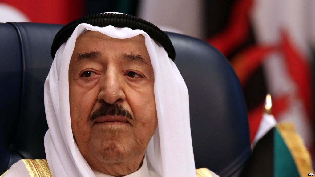 أمير الكويت يدعو لبذل جهود مضاعفة لحل الخلافات العربية