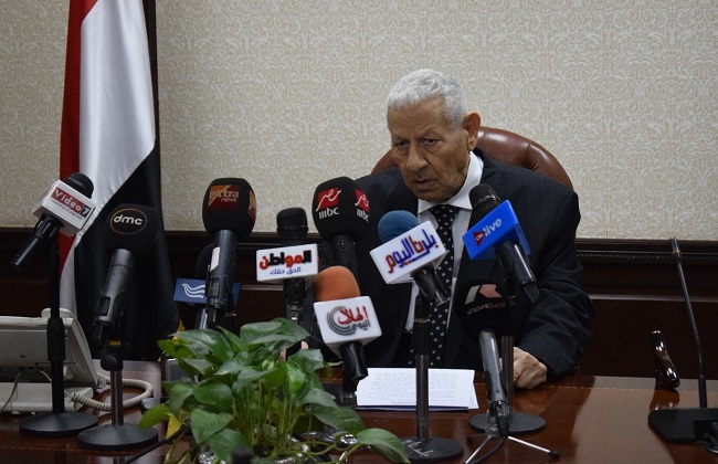 مكرم محمد أحمد يعلن التقرير الأول حول “حالة الإعلام فى مصر”