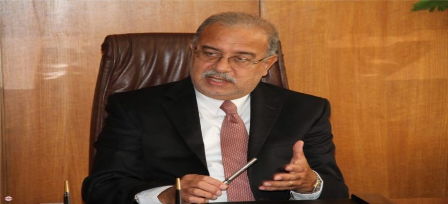 شريف إسماعيل يتابع إنتاج حقل “ظهر” مع نائب رئيس شركة إيني