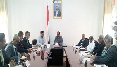 “العيدروس” يشيد بالجهود الإنسانية للمنظمات الدولية العاملة في اليمن