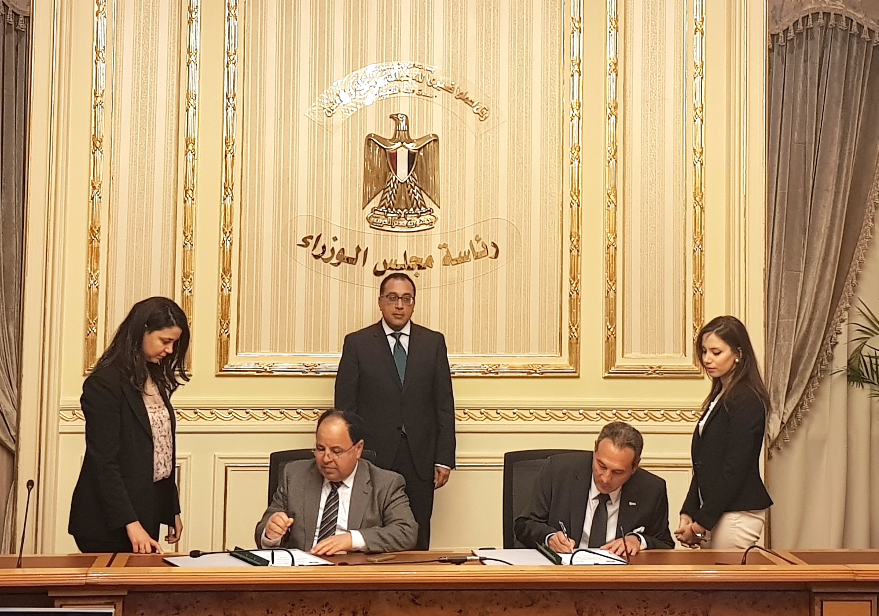 بنك مصر يوقع بروتوكول تعاون مع وزارة المالية لتسوية نحو 2 مليار جنيه مستحقة لبنك مصر