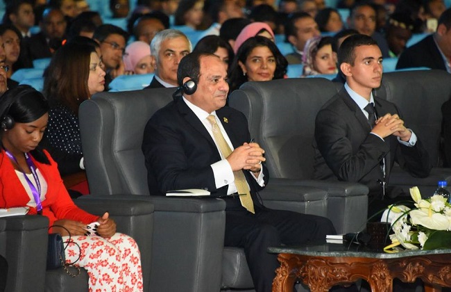 الرئيس السيسي: التكلفة التى دفعتها الدول التى تشهد نزاعات أكبر من المتوقع