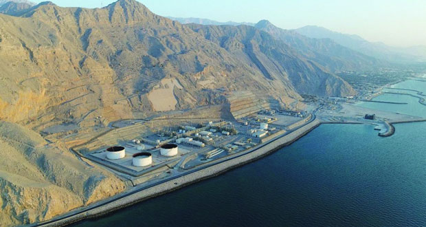 “مسندم” العمانية تشهد تدفقا سياحيا