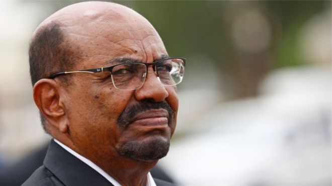 احتجاجات السودان.. كيف سيحرك البشير خيوط اللعبة هذه المرة؟