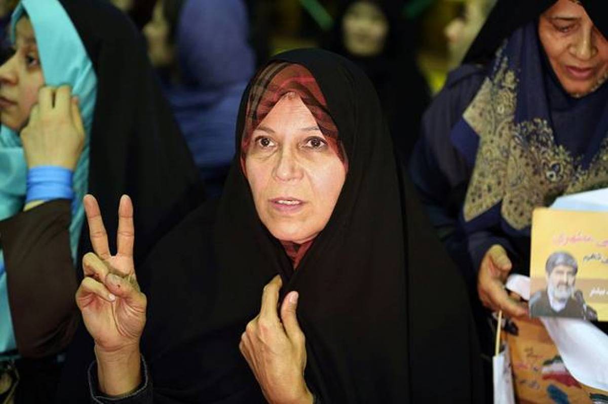 ابنة رفسنجاني تتوقع انهيار النظام الإيراني