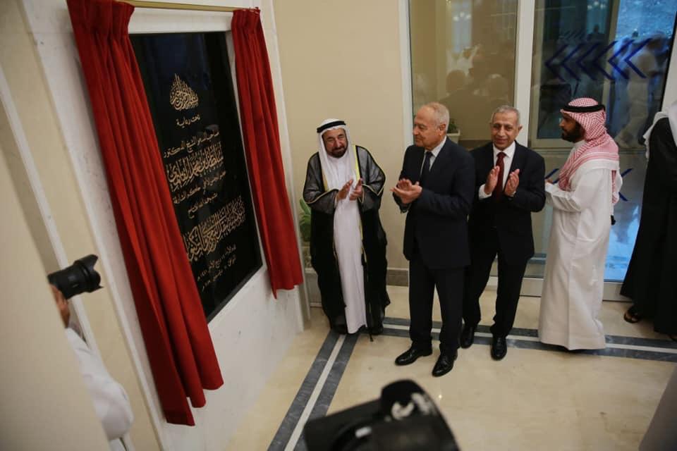 حاكم الشارقة يفتتح أول فرع للأكاديمية العربية للعلوم والتكنولوجيا والنقل البحري في “الخليج العربي”