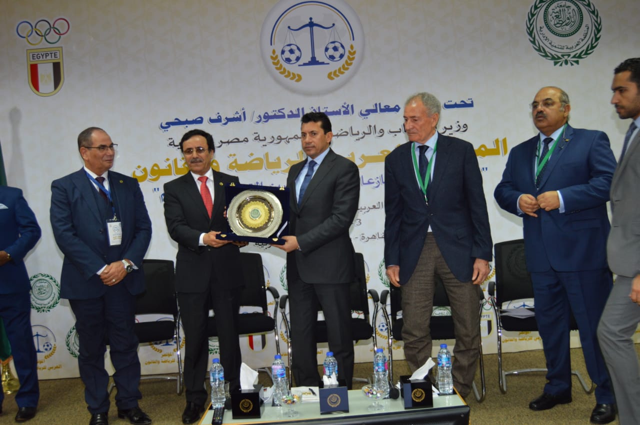 المؤتمر العربي للرياضة والقانون يوصي بإدراج مادة مكافحة المنشطات ضمن المناهج الجامعية