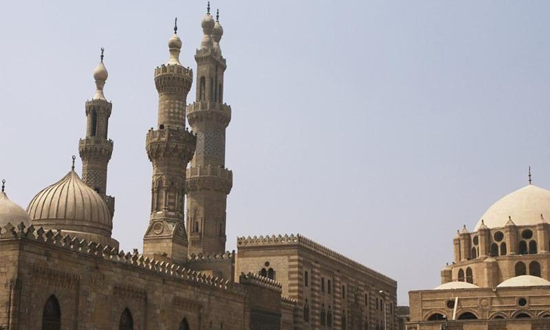 “الإمام الأكبر” يعلق الصلاة في الجامع الأزهر لمدة أسبوعين لمواجهة وباء “كورونا”