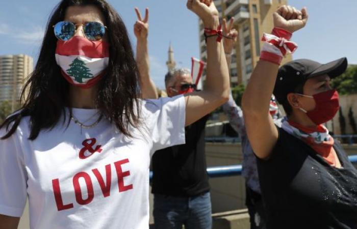 وزير الدفاع اللبناني السابق: لا يجب أن نهدأ قبل الوصول إلى الدولة المدنية