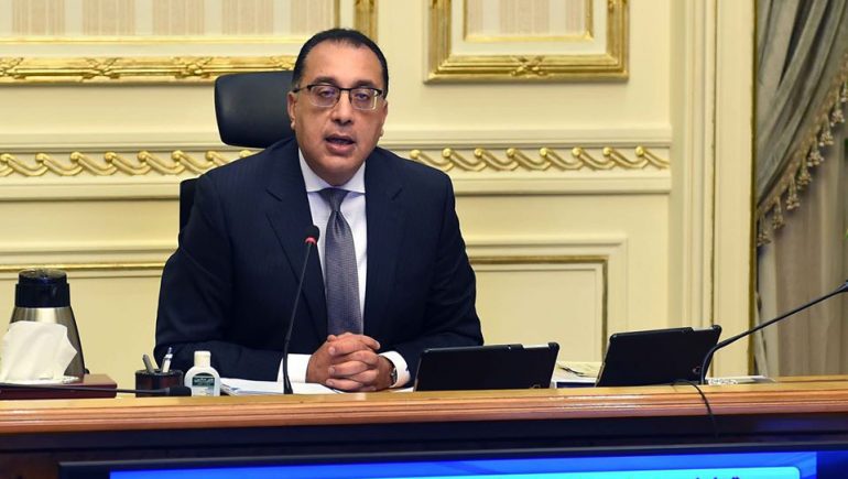 «مدبولي» يحذر المصريين من عادات رمضانية قد تؤدي لزيادة الإصابة بفيروس كورونا