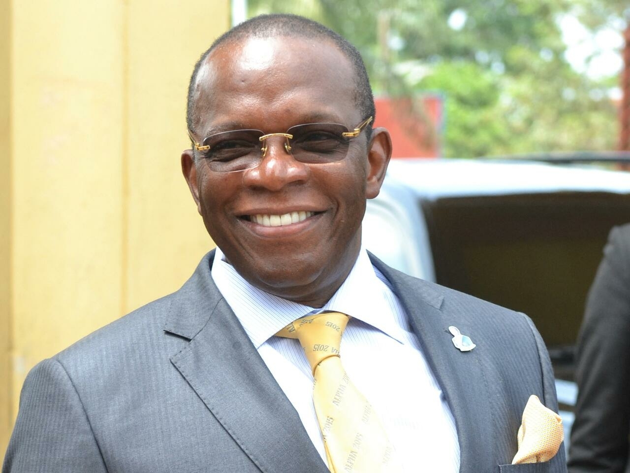 (FILES) In this file photo taken on October 05, 2015 in Conakry shows former government minister and economist Ibrahima Kassory Fofana. - Former Guinean Prime Minister Ibrahima Kassory Fofana and three other ex-ministers in the West African state were detained on April 6, 2022 on embezzlement charges, his lawyer said. Fofana served as prime minister under ex-president Alpha Conde from May 2018 until September 2021, when Guinea's army ousted the elected government in a coup. (Photo by CELLOU BINANI / AFP)