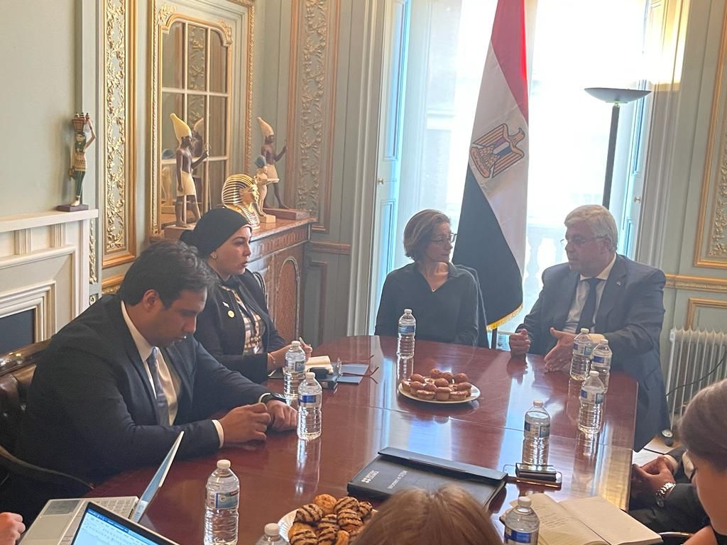 تطوير الشراكة الاستراتيجية بين وزارة التعليم العالي والجامعات البريطانية