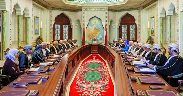 سلطان عُمان يوجه بحزمة من المبادرات الاقتصادية لدعم الاستثمار والصناعات الصغيرة