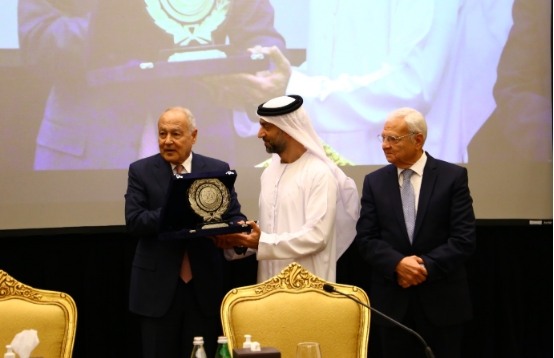 “الجامعة العربية” تكرم د. علي الخوري رئيس الاتحاد العربي للاقتصاد الرقمي
