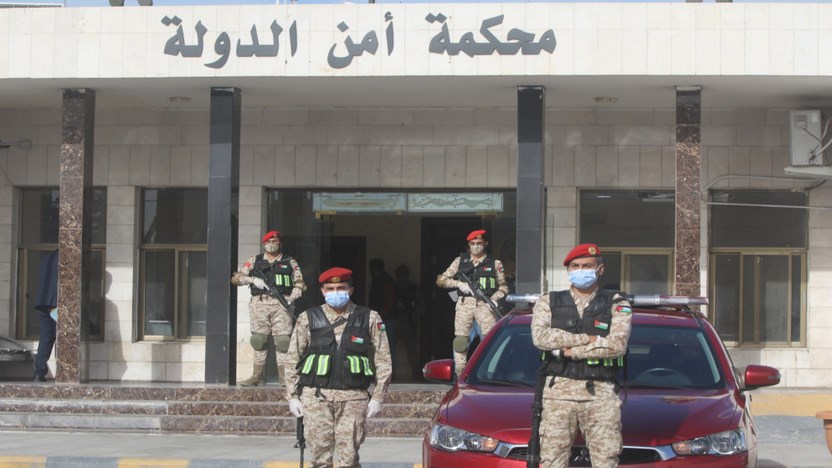 القضاء الأردني يحكم بإعدام 3 متهمين في قضية “خلية البلقاء” الإرهابية