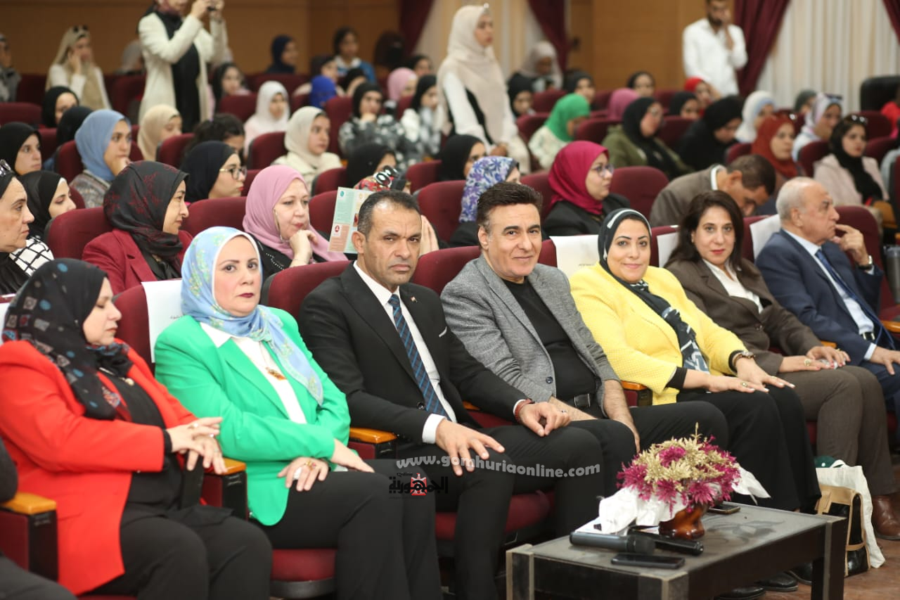 “جامعة المنصورة” و”المنتدى الاستراتيجي” يحذران من خطورة زواج الأطفال