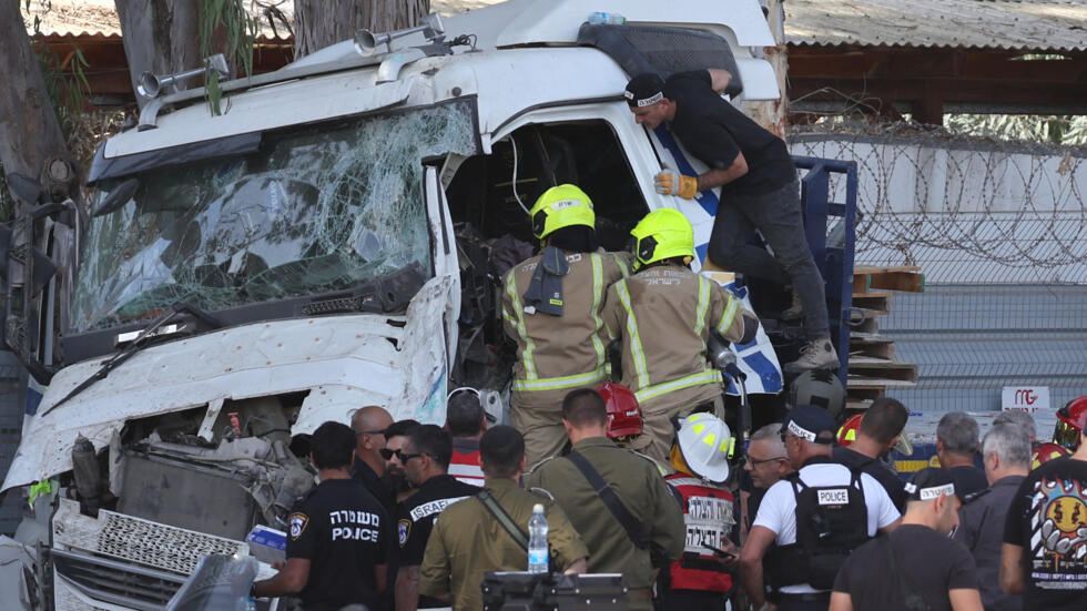 5 قتلى وعشرات الجرحى من جنود جيش الاحتلال الإسرائيلي في بحادثة دهس