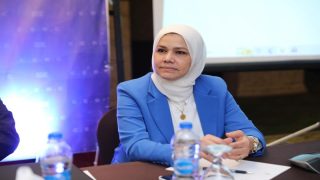 رشا عبد العال رئيس مصلحة الضرائب لـ”صيادلة القليوبية”: نضع خطة شاملة لعقد شراكات متعددة وحوارات موسعة مع مجتمع الأعمال