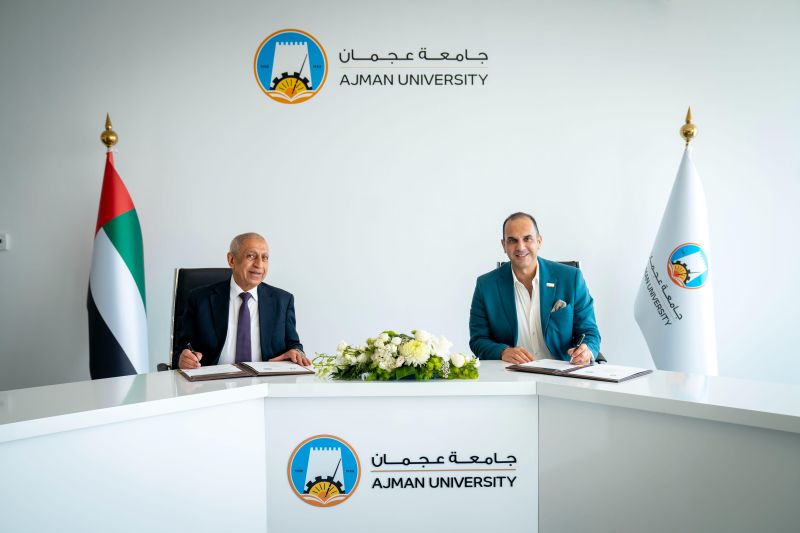 “الأكاديمية البحرية” وجامعة عجمان يوقعان مذكرة تفاهم لتعزيز التعاون الأكاديمي