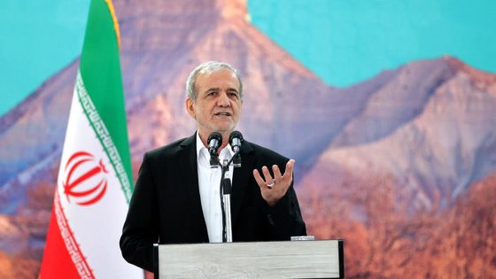 رئيس إيران يكشف عن محاولات إسرائيل لاغتياله