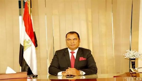 أسامة أبو المجد رئيس رابطة تجار السيارات: انخفاض أسعار السيارات سيصل إلى 30 % بنهاية عام 2025