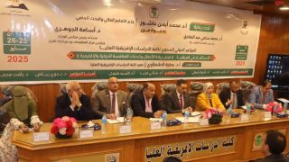 “دور الممرات الاقتصادية في إنعاش الأسواق الأفريقية” أمام المؤتمر السنوي لكلية الدراسات الأفريقية العليا