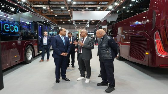 سفير مصر في بلجيكا يتفقد جناح “جيوشي” لصناعة وسائل النقل بمعرض Busworld 2025 ويشيد بقدرات الصناعة المصرية