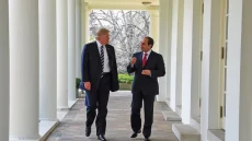 “السيسي” يمنح “ترامب” قلادة النيل لدوره في إحلال السلام