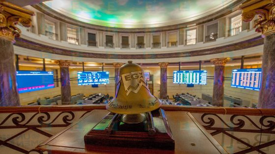 البورصة المصرية تغلق على ارتفاع جماعي والمؤشر الرئيسي يسجل مستوى قياسي جديد