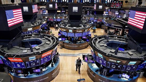 الأسواق الأمريكية تختتم يومها بتباين… ترقب لبيانات جديدة تحسم المسار