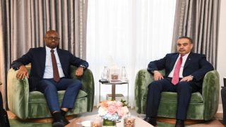 وزيرا المالية القطري والرواندي يبحثان فرص الاستثمار المشترك