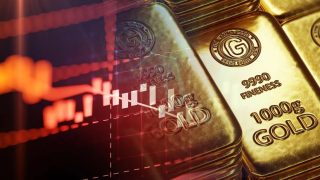 أسهم الذهب تقفز 135% في 2025 وتتفوق على شركات الرقائق