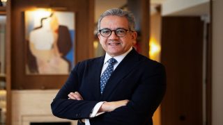 مهرجان القاهرة السينمائي الدولي يهنئ الدكتور خالد العناني لفوزه بمنصب مدير عام اليونسكو