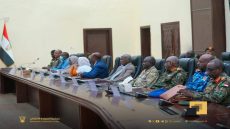 مجلس الأمن والدفاع السوداني يدين انتهاكات الفاشر ويشكل لجنة وطنية لمعالجة الوضع الإنساني