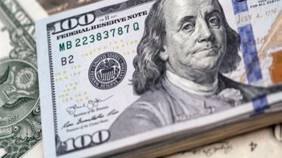 الدولار يتجه لتسجيل أسوأ خسارة أسبوعية منذ يوليو وسط توقعات خفض الفائدة الأمريكية