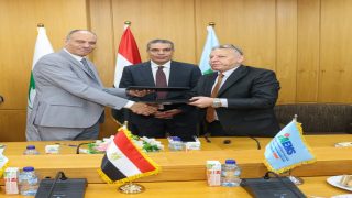 “البريد المصري” يقدم خدماته المالية والبريدية للطلاب والعاملين في الأكاديمية الدولية للهندسة وعلوم الإعلام