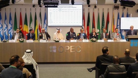 أوبك بلس: الدول الثماني تجدد التزامها بخفض الإنتاج وتؤكد نهج الحذر لدعم استقرار السوق