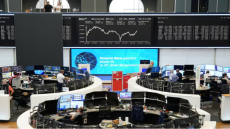 الأسهم الأوروبية تهوي تحت ضغط التكنولوجيا: فوتسي يقود الخسائر وستوكس 600 يتراجع 1%